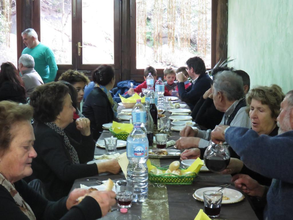 Agriturismo Sardo Villa Campavaglio Eksteriør bilde